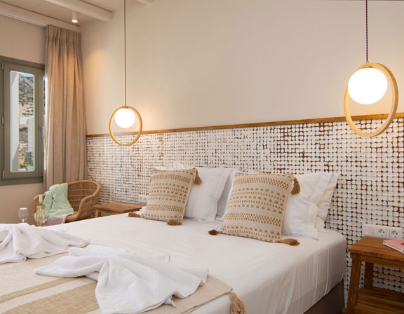 Sunlight superior hospitality à Sifnos - Chambre avec grand lit double